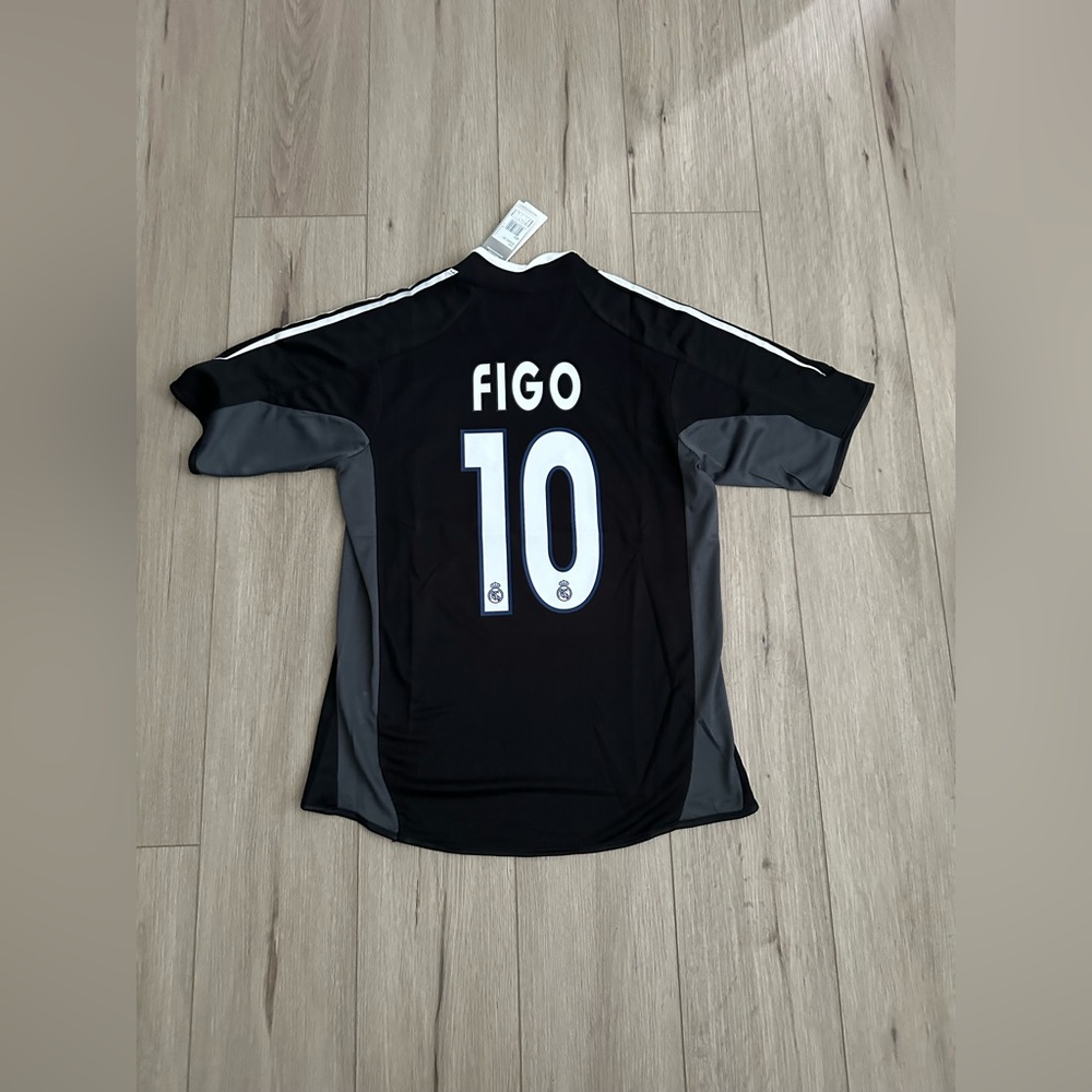 Real Madrid 2004/05 Figo Retro Jersey Black - Picture 2 of 6
